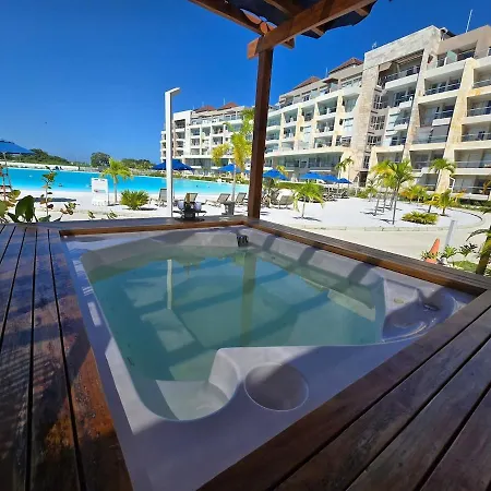 Apartamento Santorini Baia Kristal Con Playa única En *